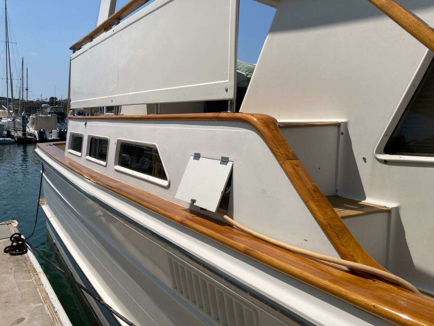 1985 Offshore Yachts 48 Yachtfisher - Image 5