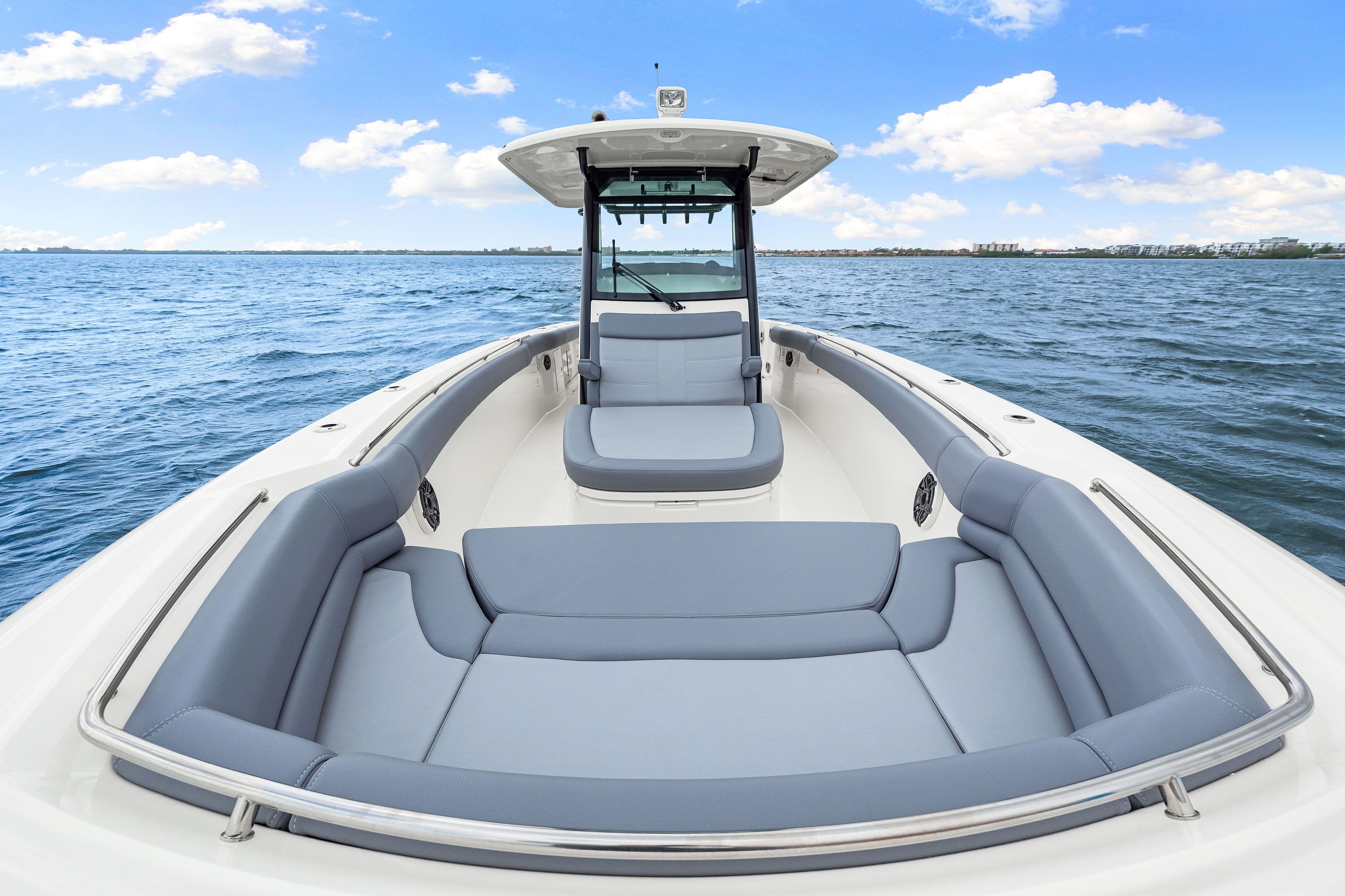 2026 Boston Whaler 330 Outrage - 35