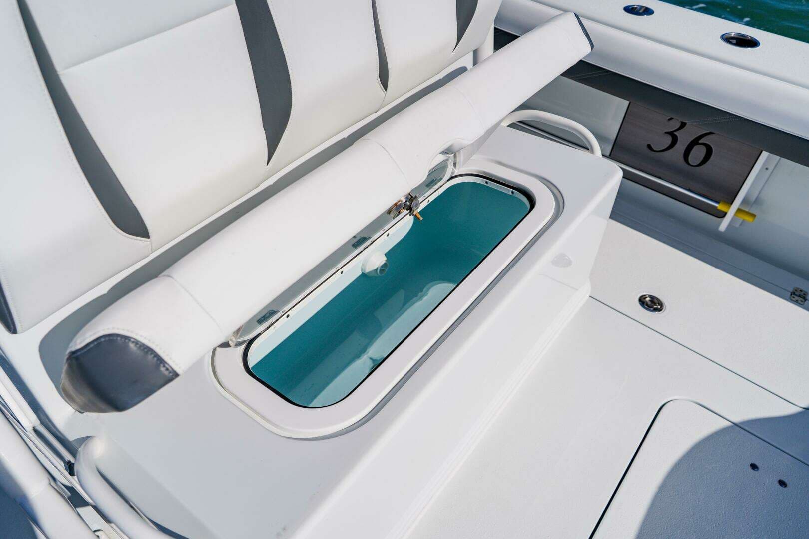 2025 Yellowfin 36 Offshore - Image 40