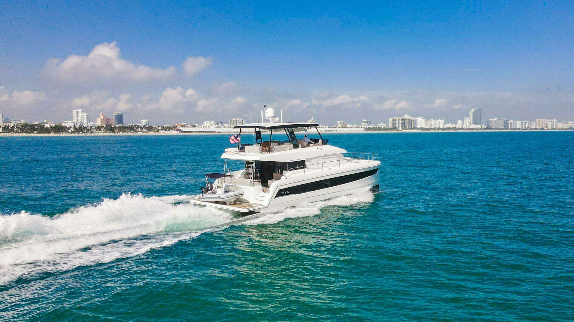 2022 Fountaine Pajot MY6 - Image 3