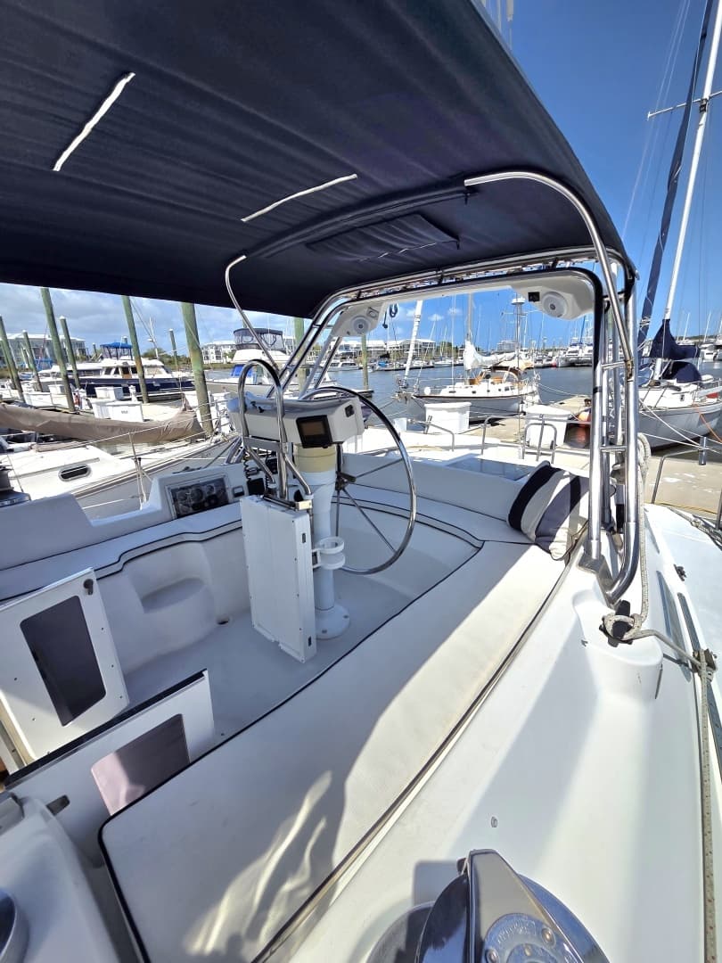 1991 Hunter Passage 42 - Image 32
