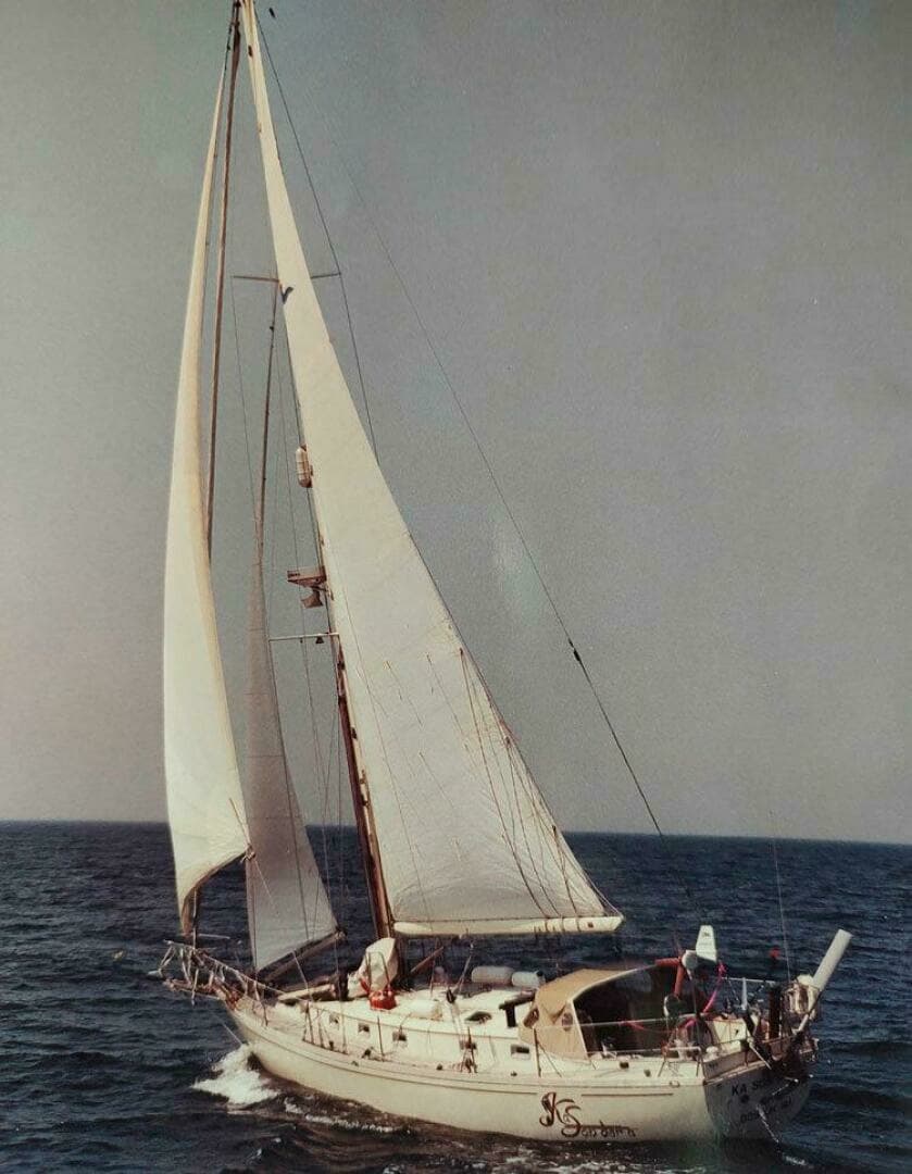 1988 Brewer STEEL HULL Kaiulani - Image 20