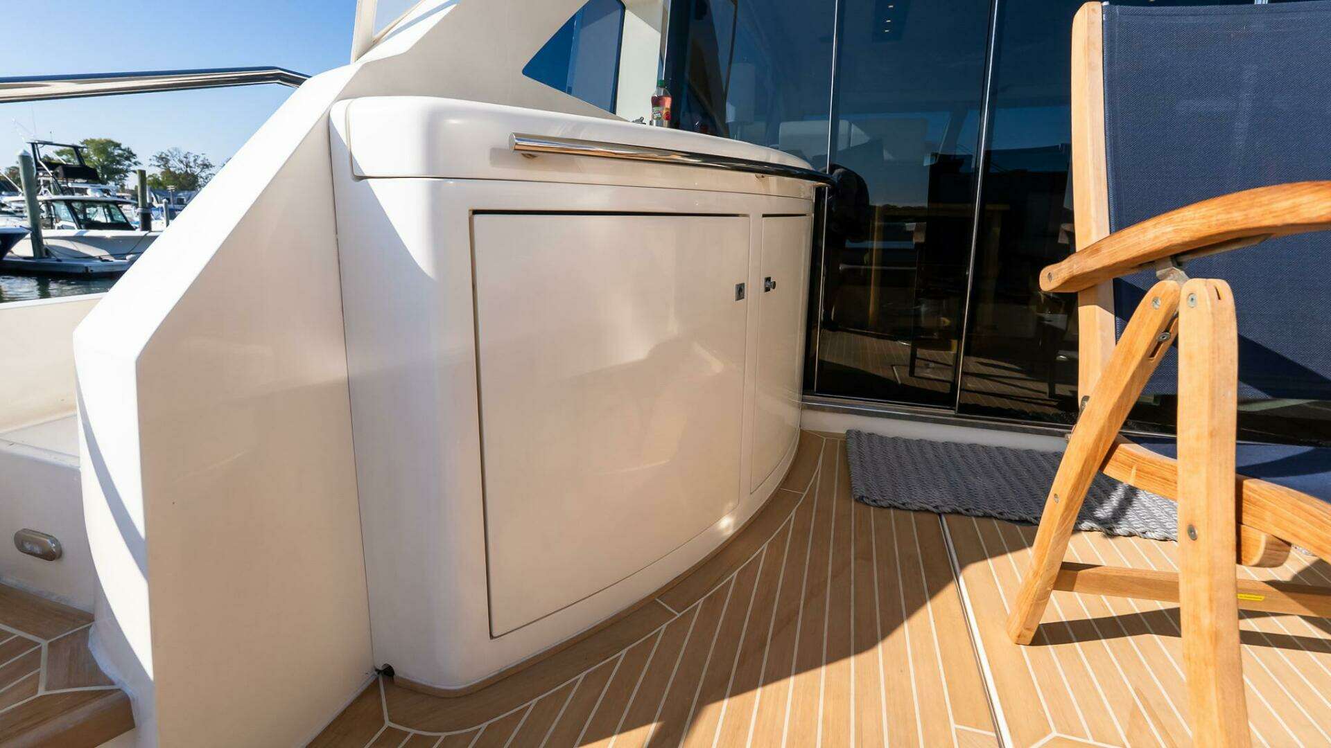 2011 Uniesse 55S - Image 11