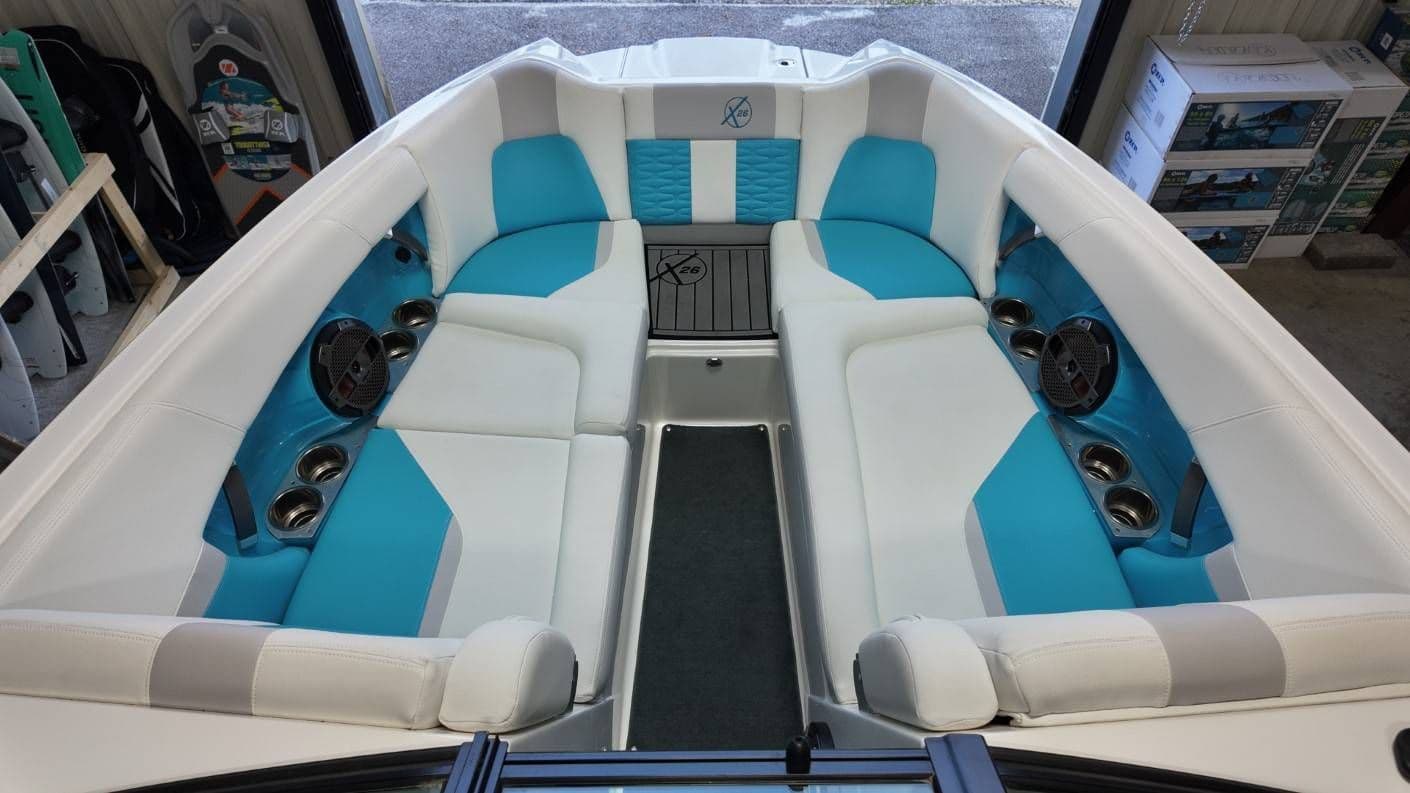 2019 MasterCraft X26 - 8
