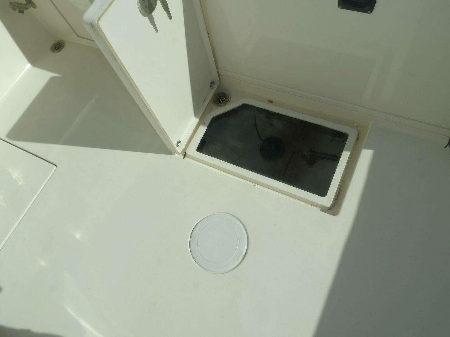 2020 Cobia 320 CC - Image 67