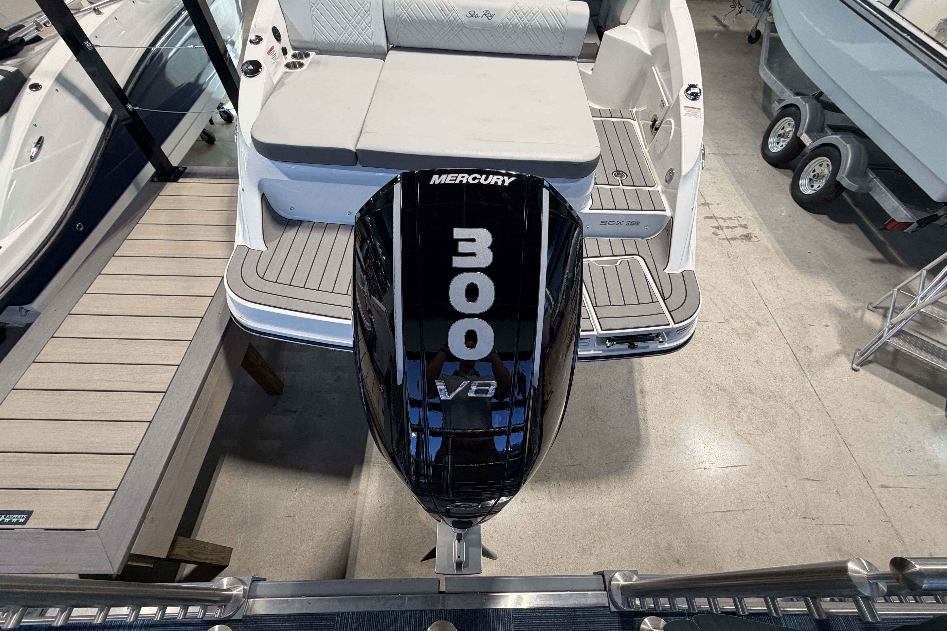 2026 Sea Ray SDX 250 Outboard - 6