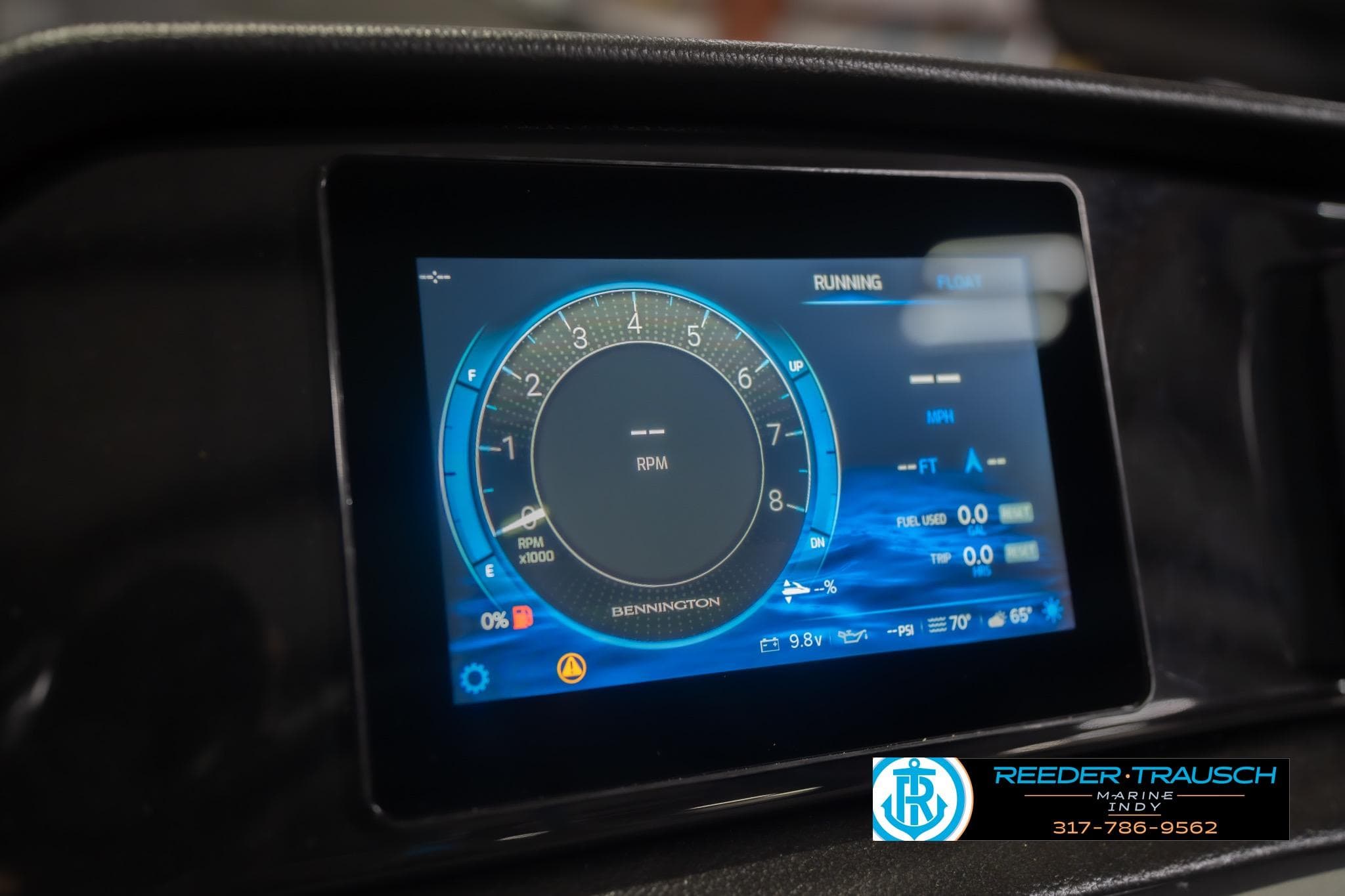 2026 Bennington 22 SF dashboard display showing RPM and fuel metrics.