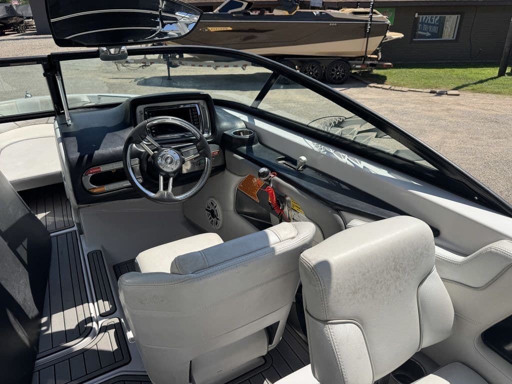 2012 Nautique Super Air Nautique 230 - 12