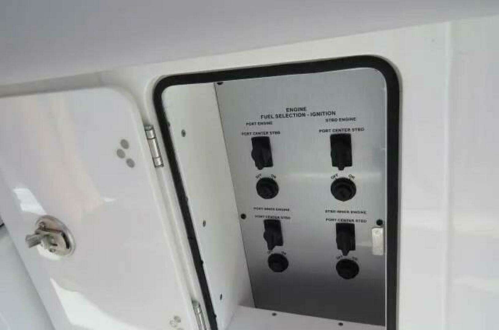 2024 HCB 53 Suenos - Image 19