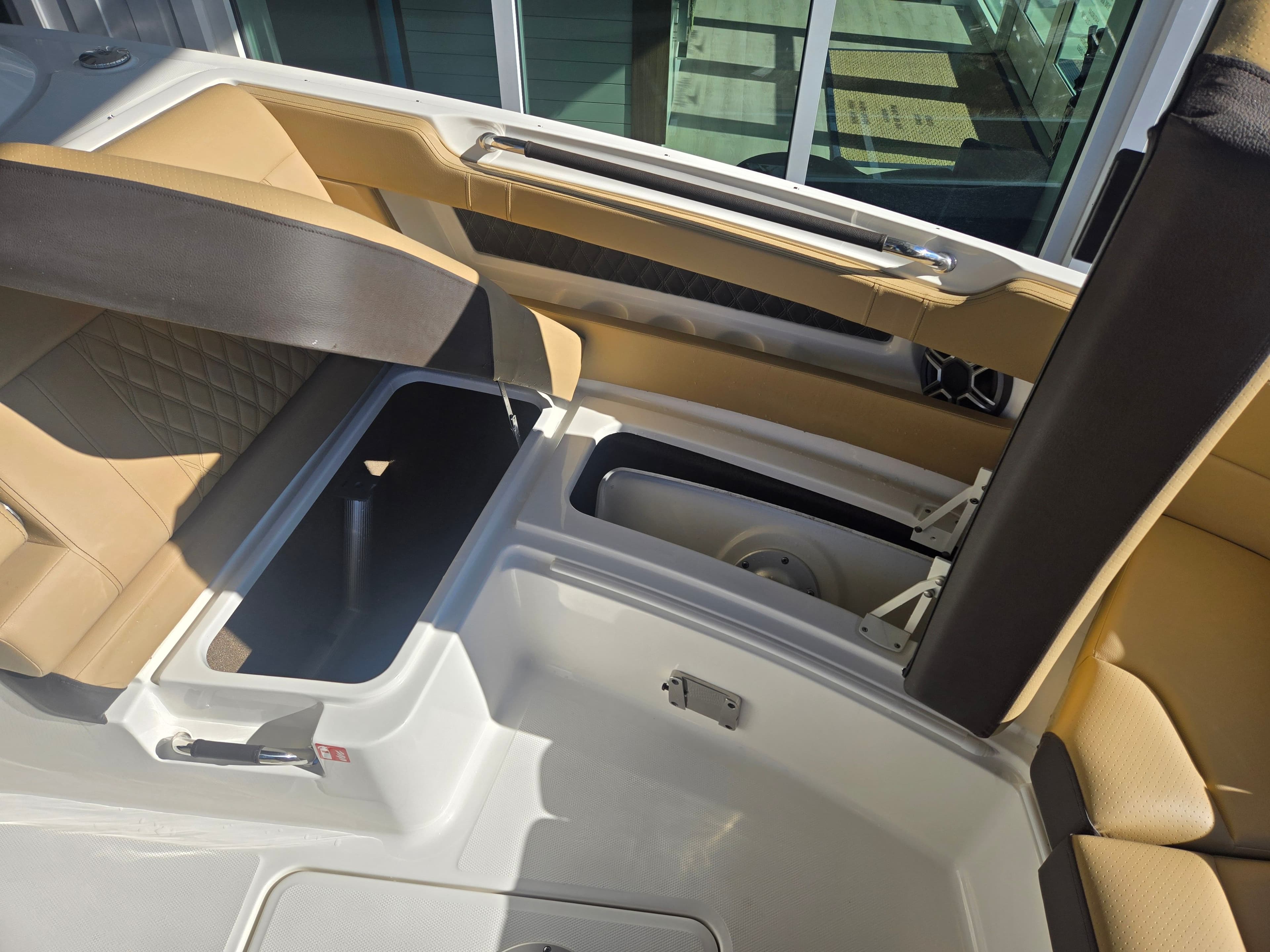 2026 Sea Ray SLX 310 Outboard - 22
