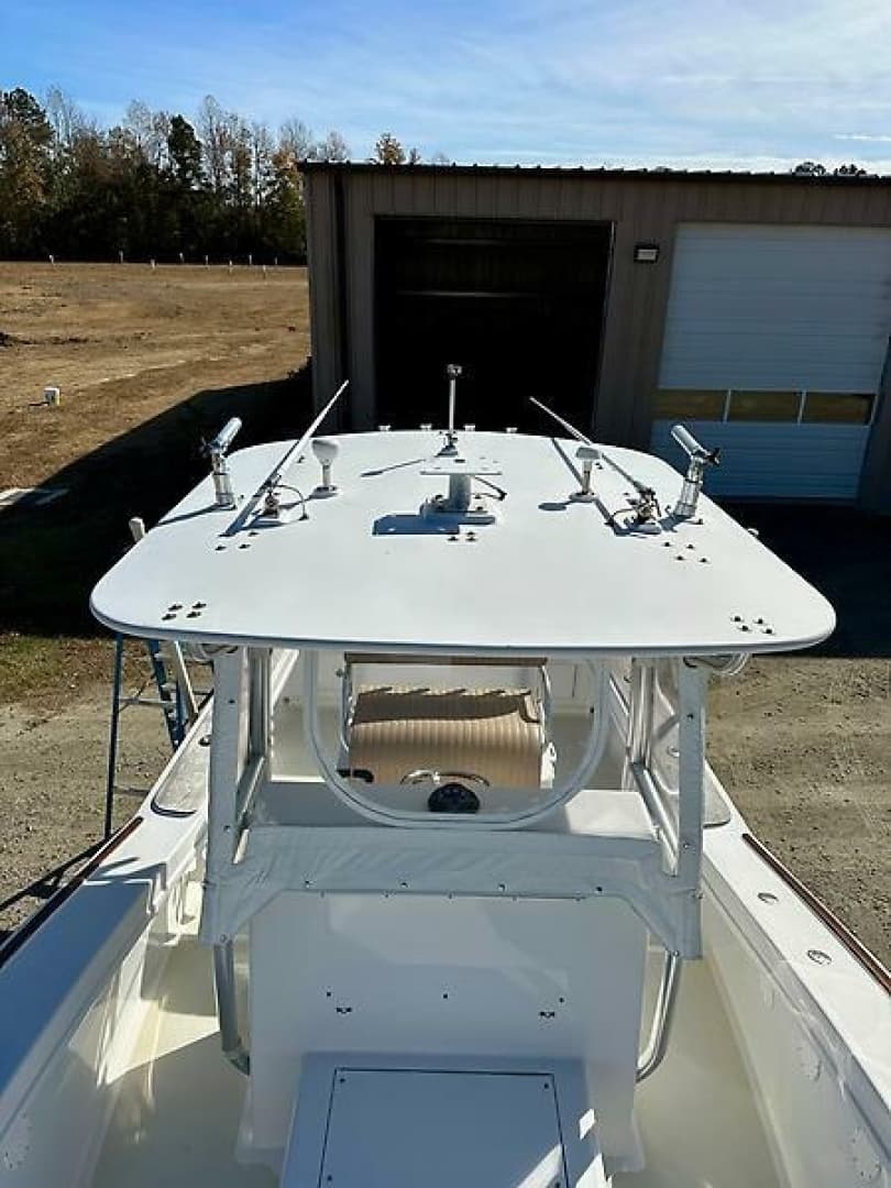 2011 Custom 26CC - Image 19