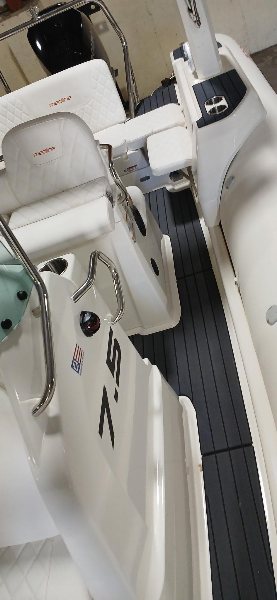 2025 Zodiac Medline 7.5 GT boat interior with sleek design and modern features.