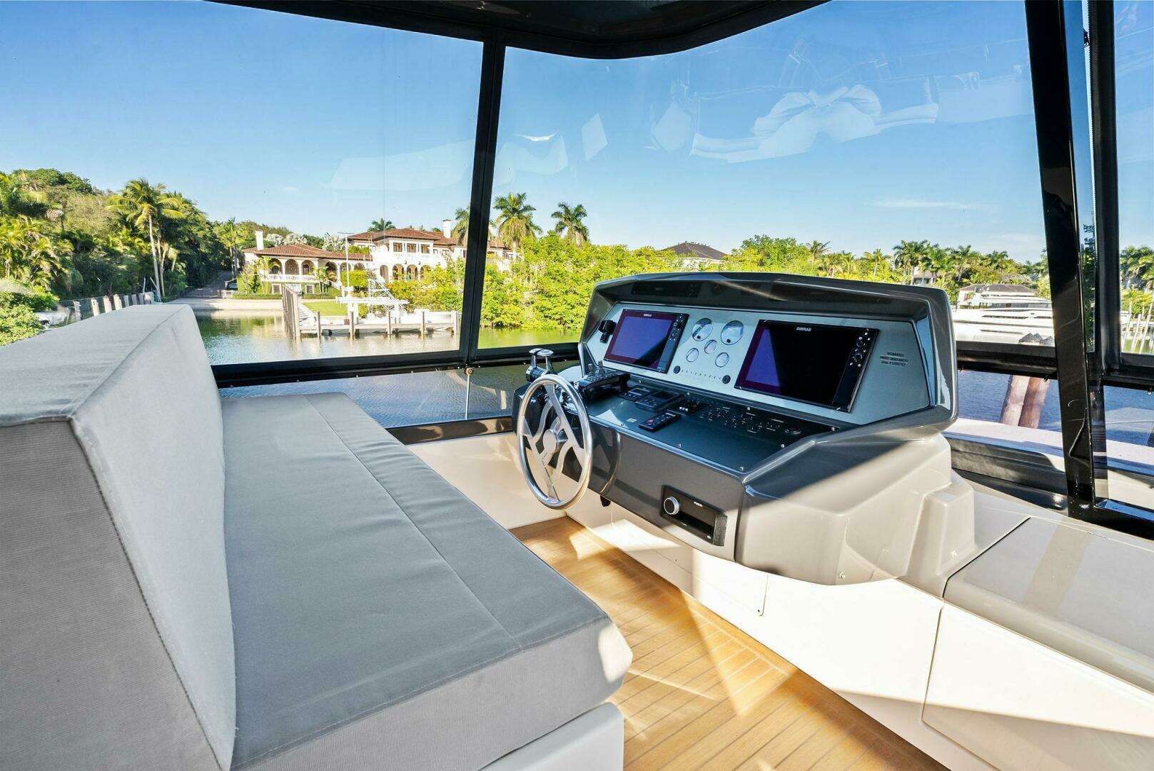 2019 Ferretti Yachts 780 - Image 23