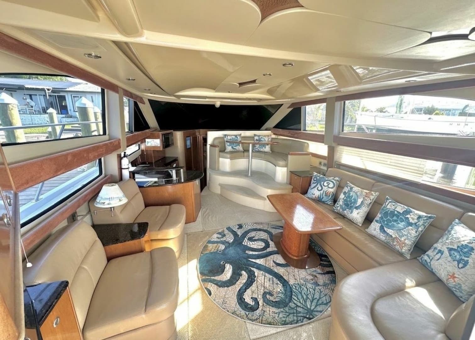 2007 Meridian 391 Motor Yacht - Image 3