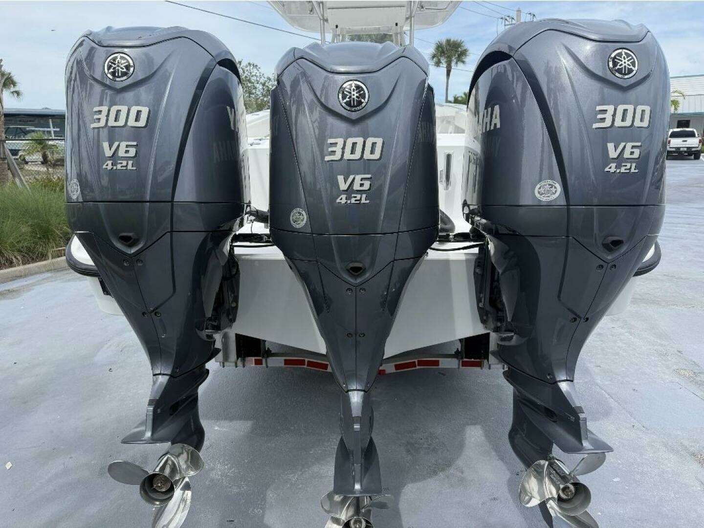 2013 Bahama 41 - Image 3