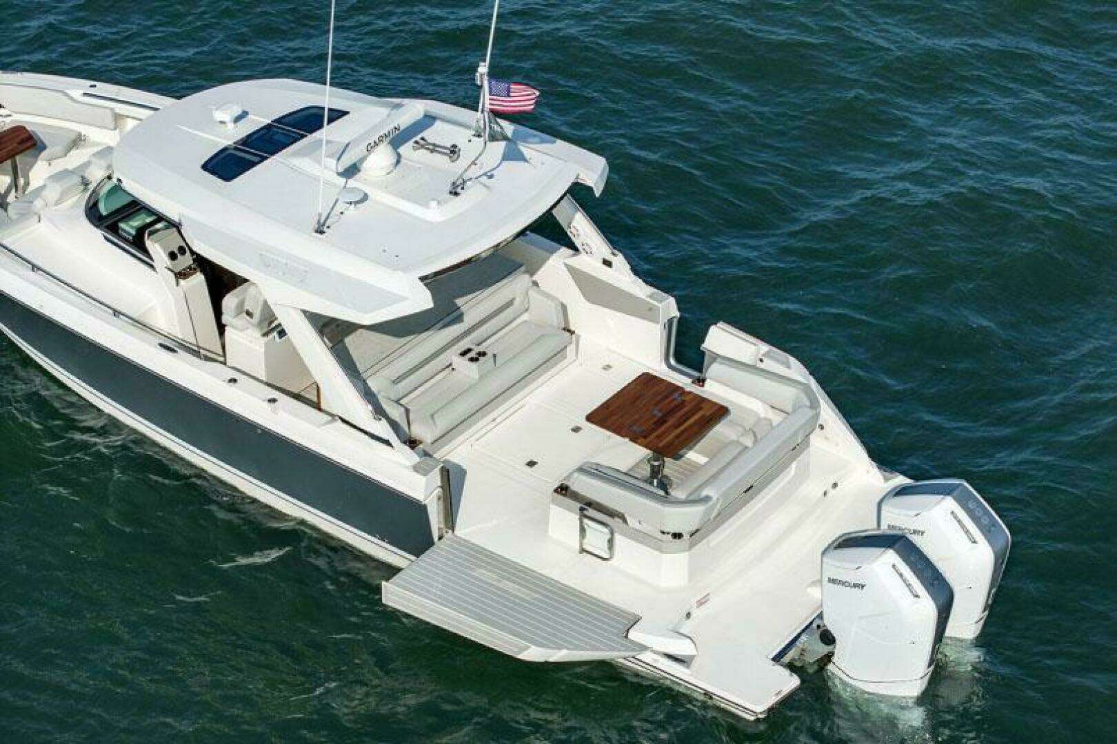2024 Tiara Yachts 43 LS - Image 8