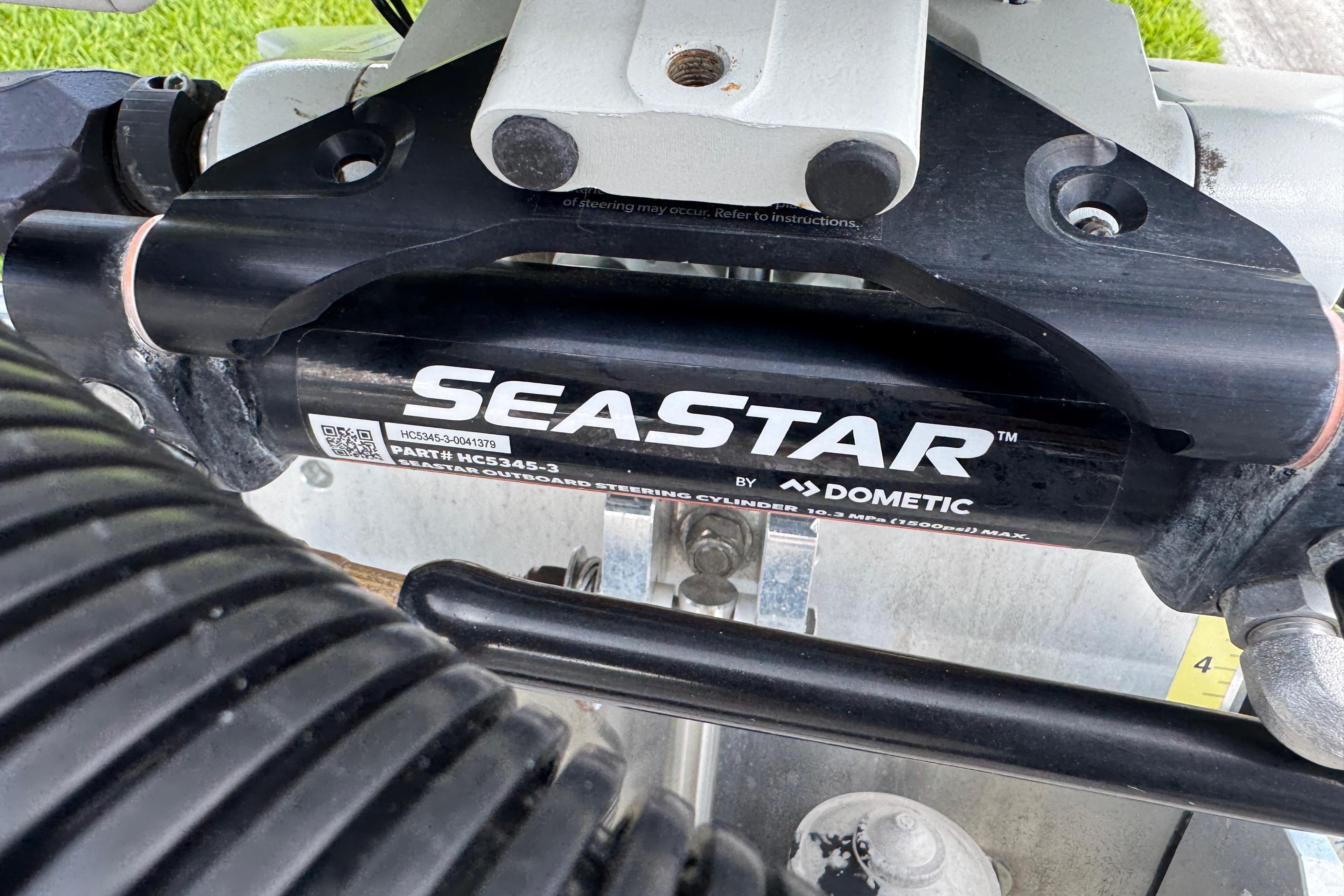 SeaStar hydraulic steering cylinder by Dometic on a 2022 Carolina Skiff 19 LS boat.