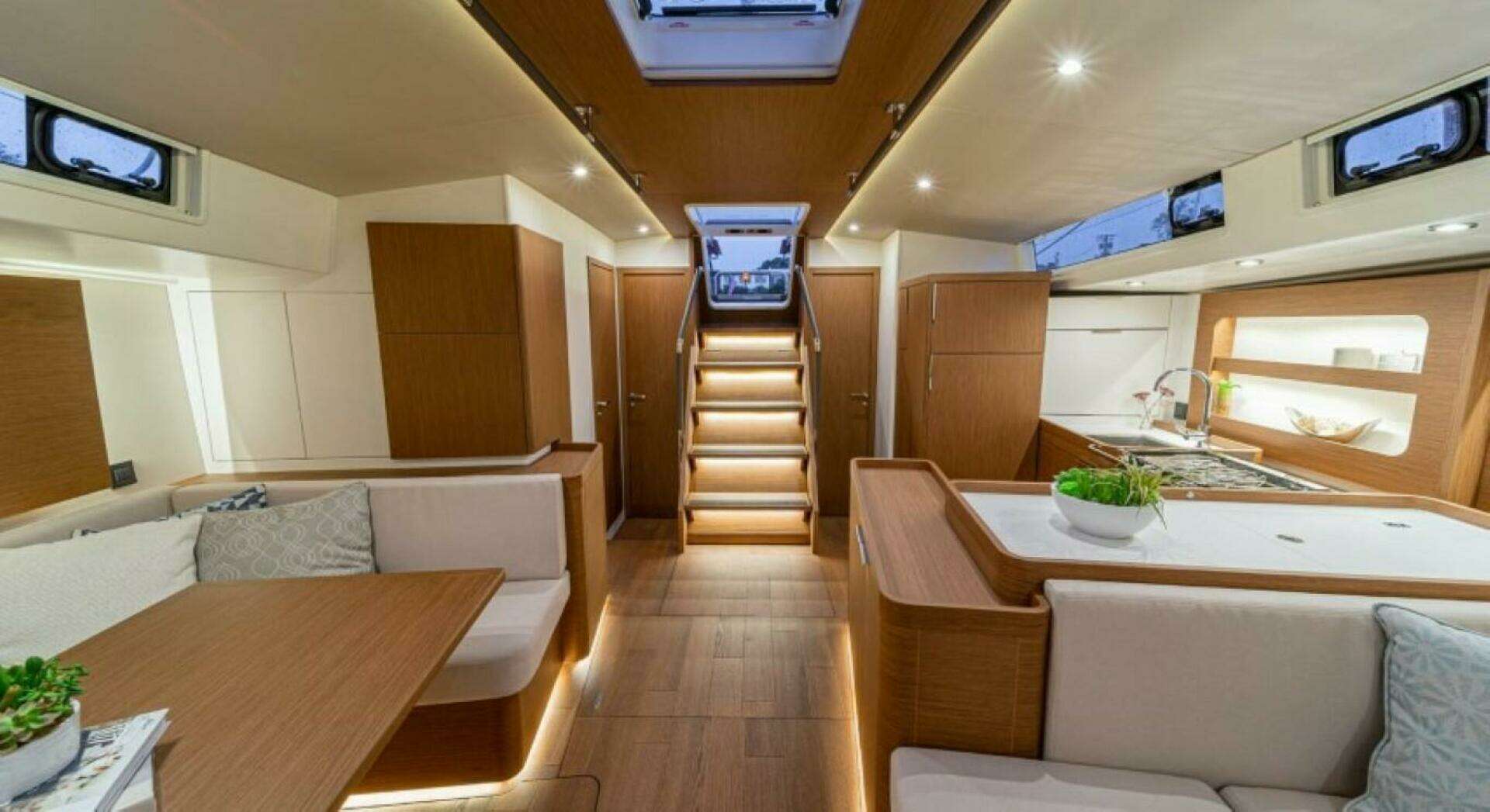 2025 Beneteau Oceanis Yacht 54 - Image 9