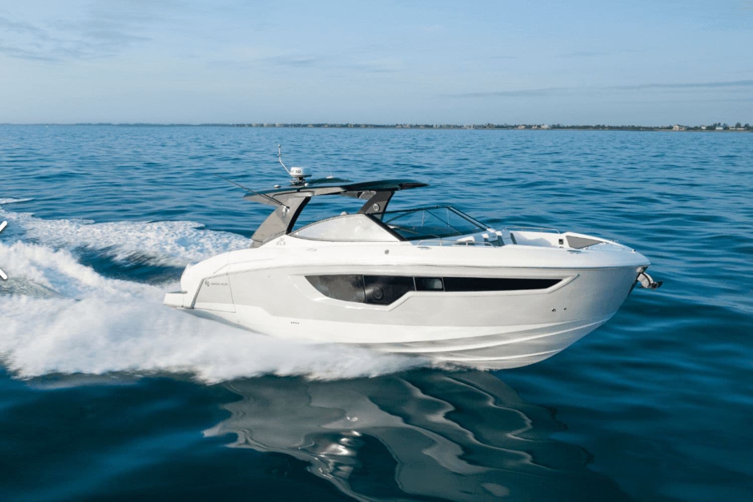 2027 Cruisers Yachts 38GLS-OB