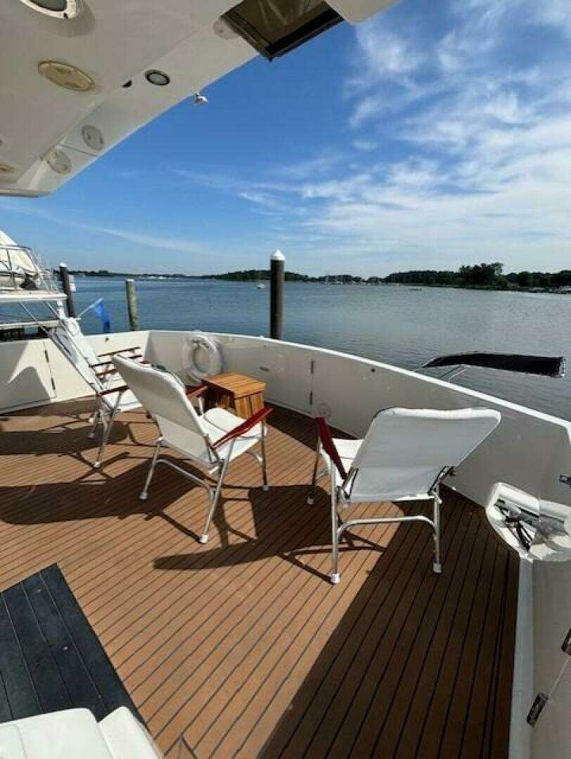 1994 Johnson High Tech 56' Euro - Image 2
