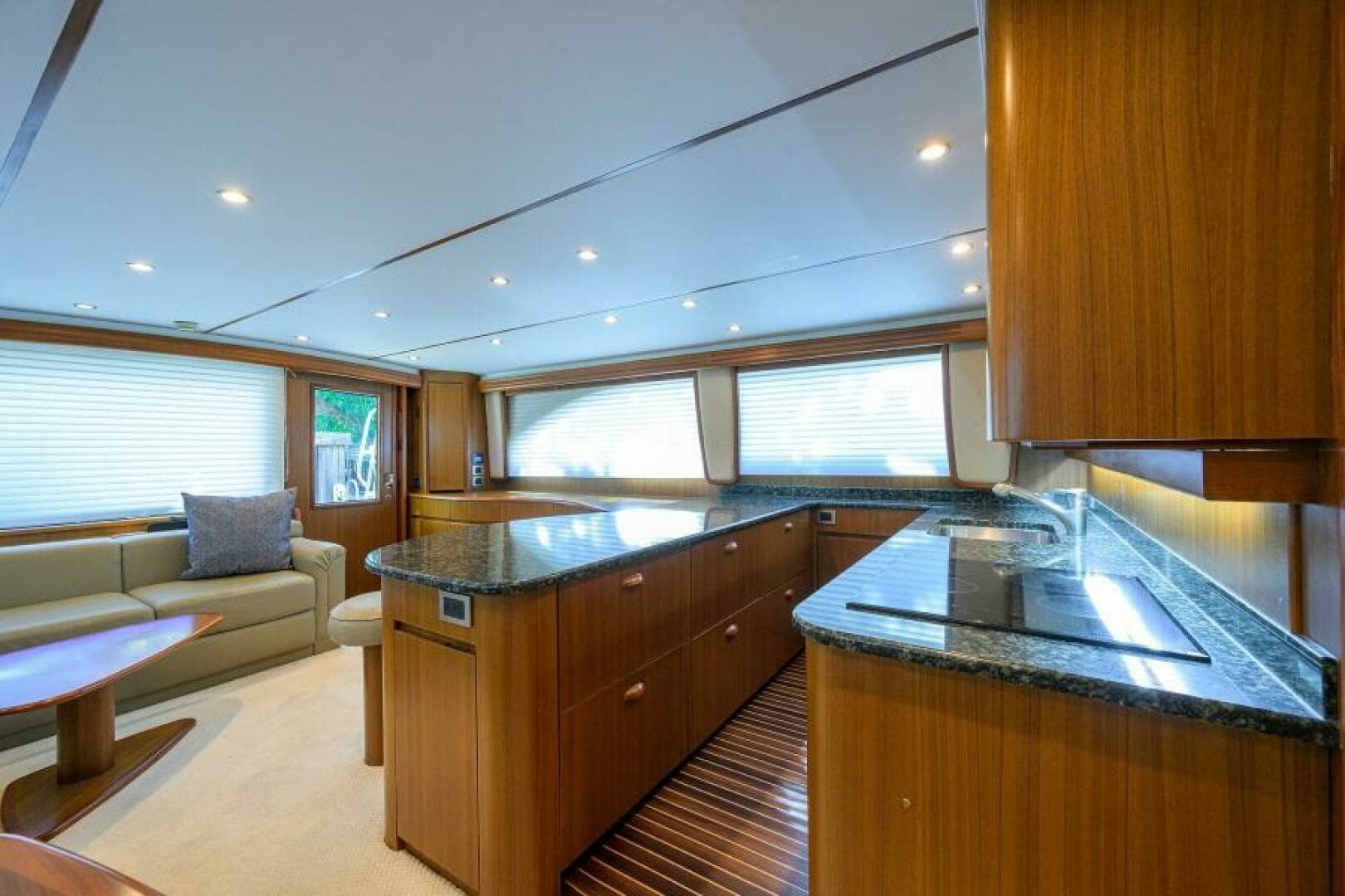 2008 Viking 60 Convertible - Image 35