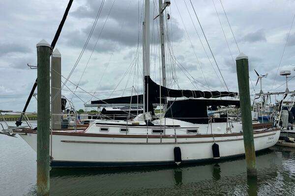 1981 Mariner — - Image 1