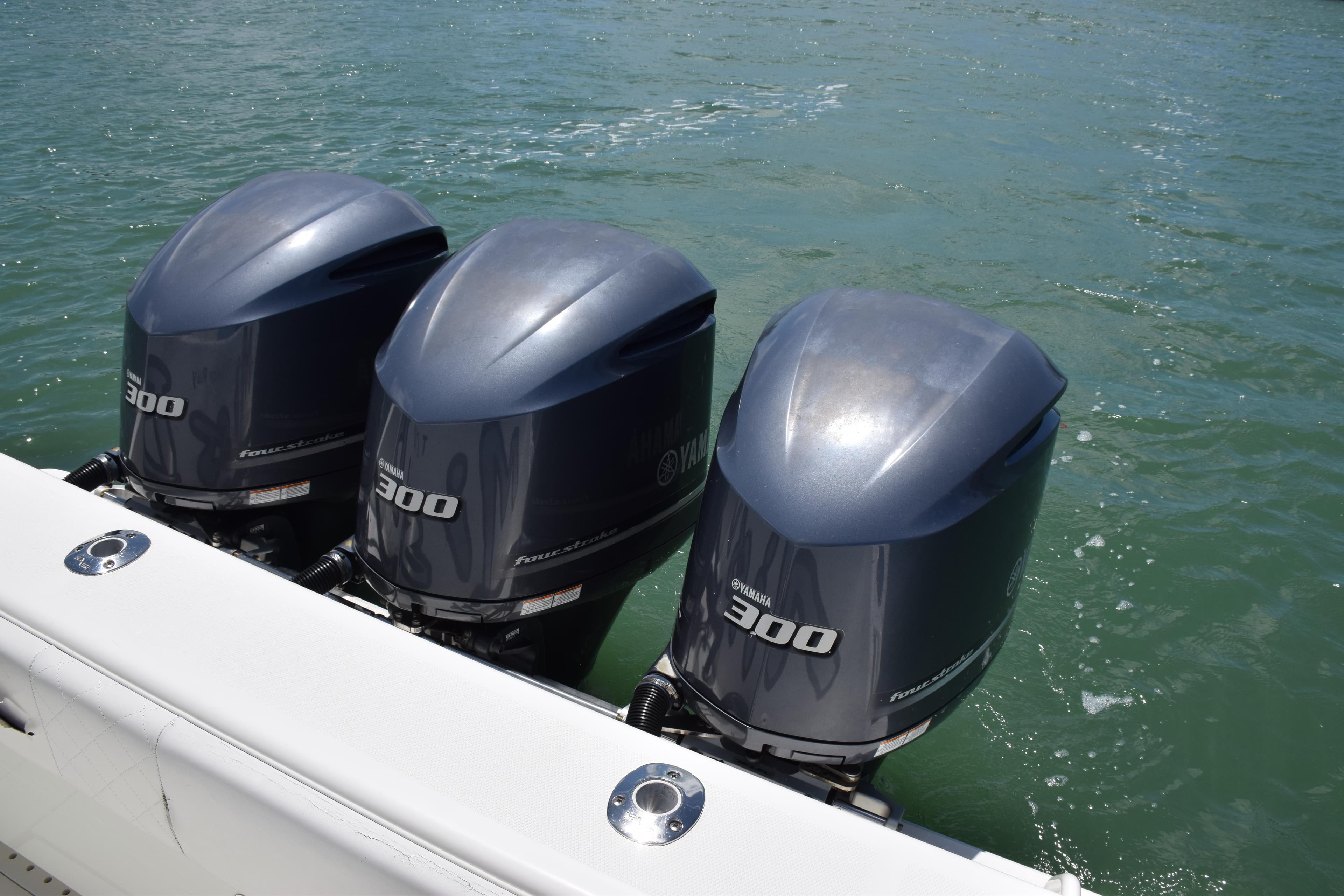 Triple Yamaha 300 outboard engines on a 2015 SeaVee 370z boat.