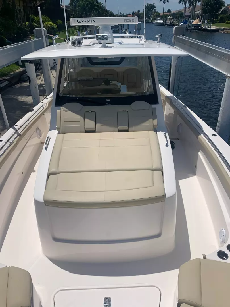 2017 Pursuit S 408 - Image 7