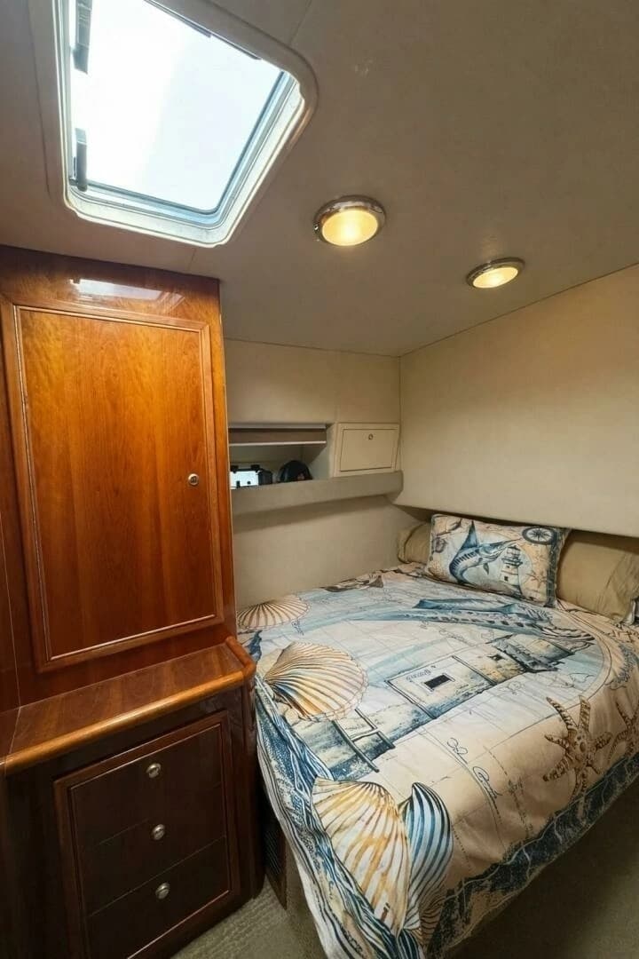 2002 Riviera 43 Flybridge - Image 9