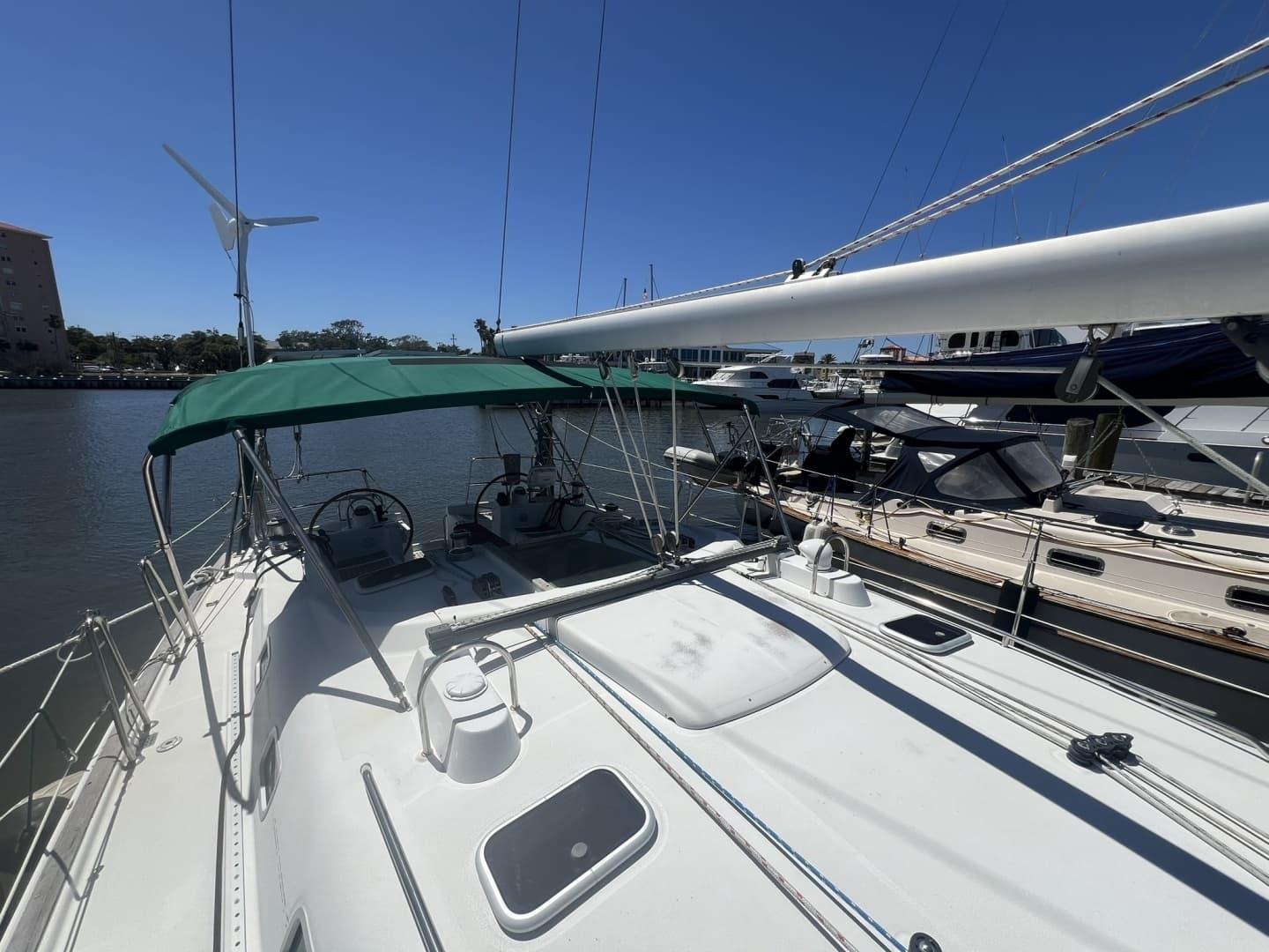 2001 Beneteau Oceanis 473 - Image 7