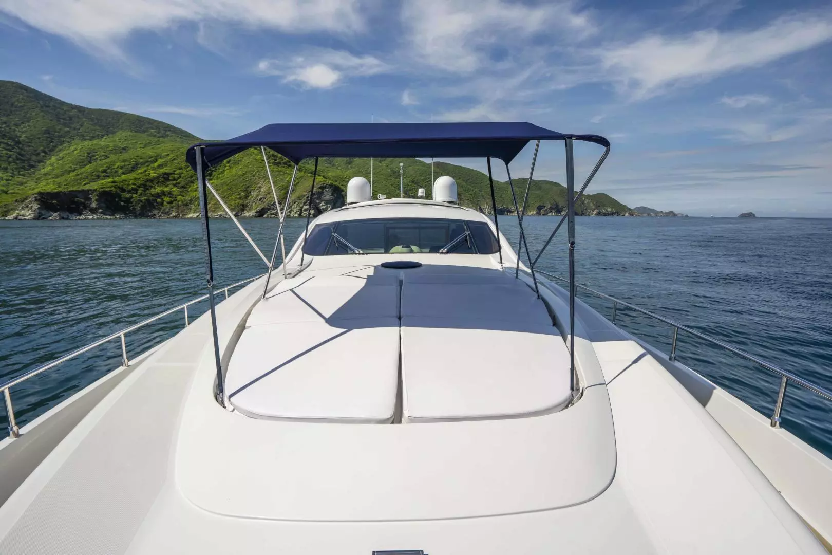 2005 Pershing 76 Motor Yacht - Image 39