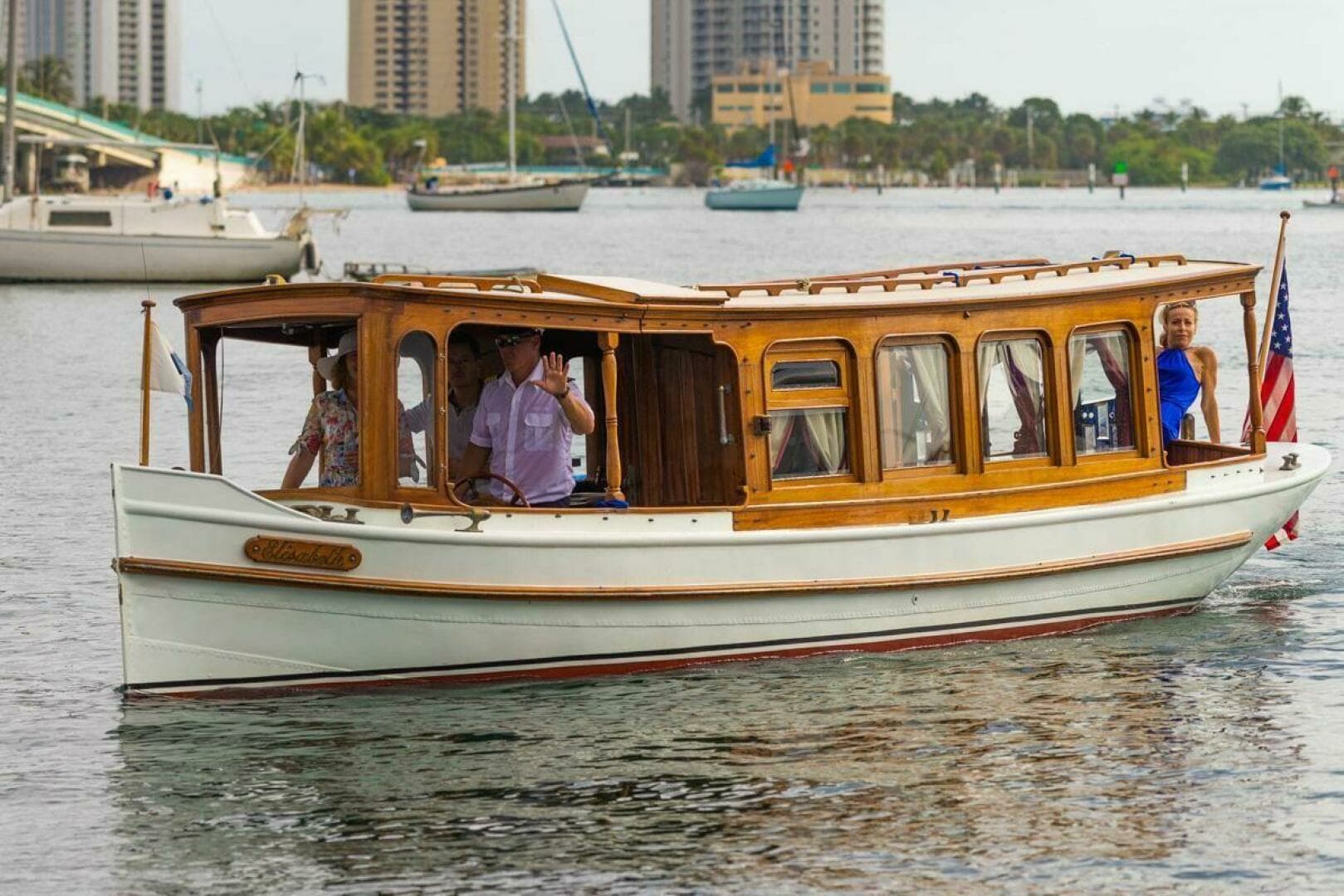 1910 Classic Gentleman’s Commuter yacht - Image 2