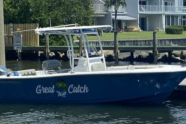 2022 Sportsman Open 232 Center Console