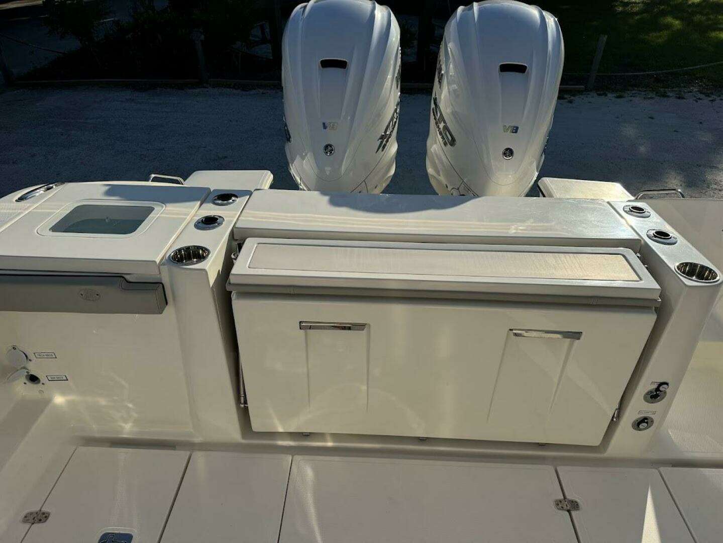 2024 Pursuit S358 - Image 17
