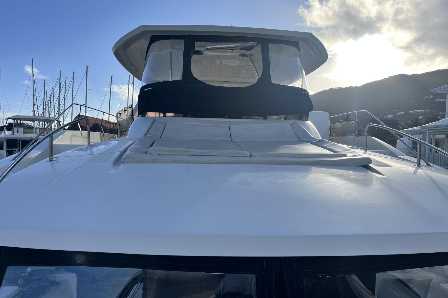 2016 Aquila 48 - 17