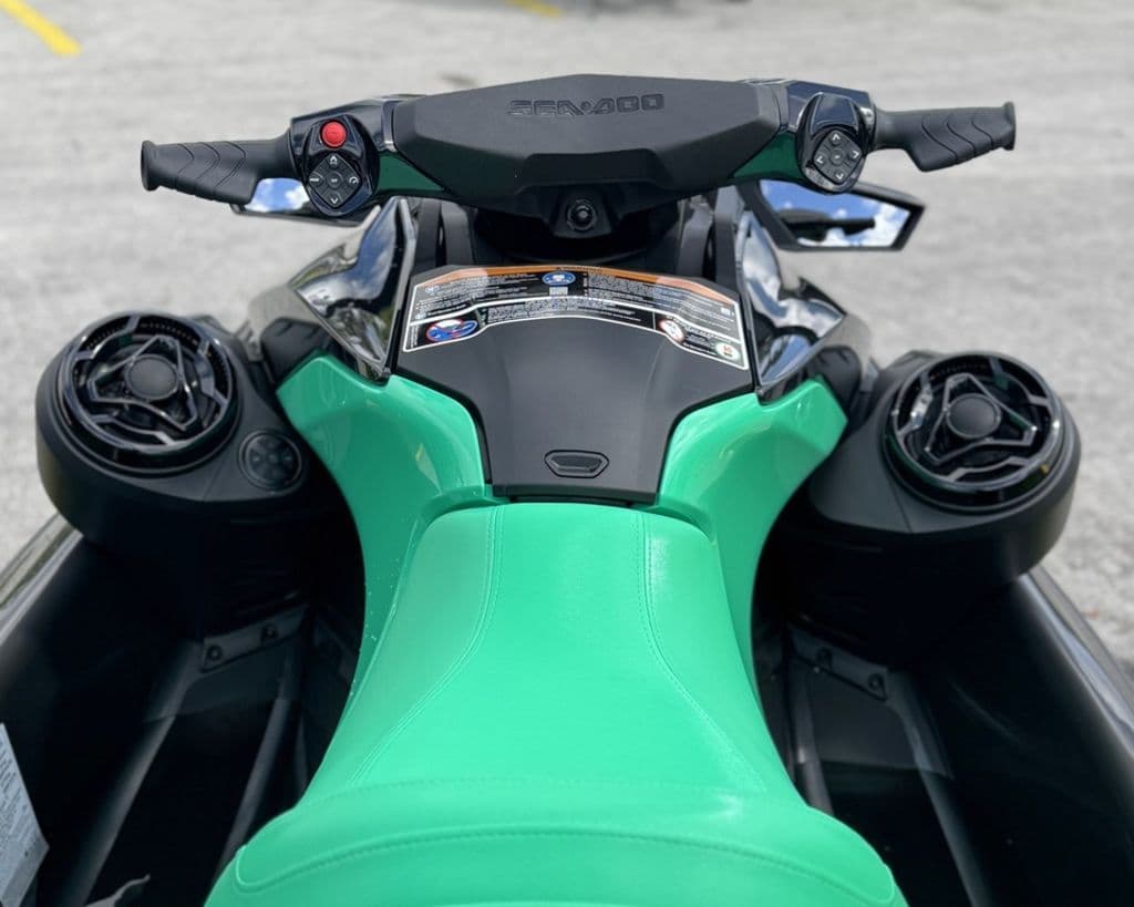 2026 Sea-Doo GTI SE 170 - 11