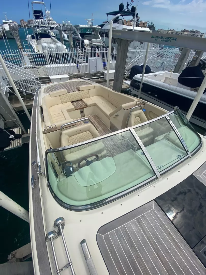 2018 Chris-Craft Corsair 34 - Image 9