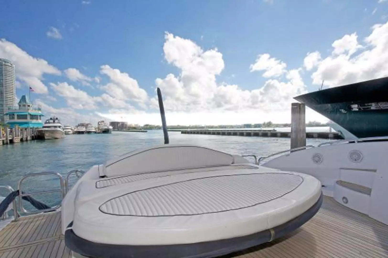1999 Sunseeker Predator - Image 11