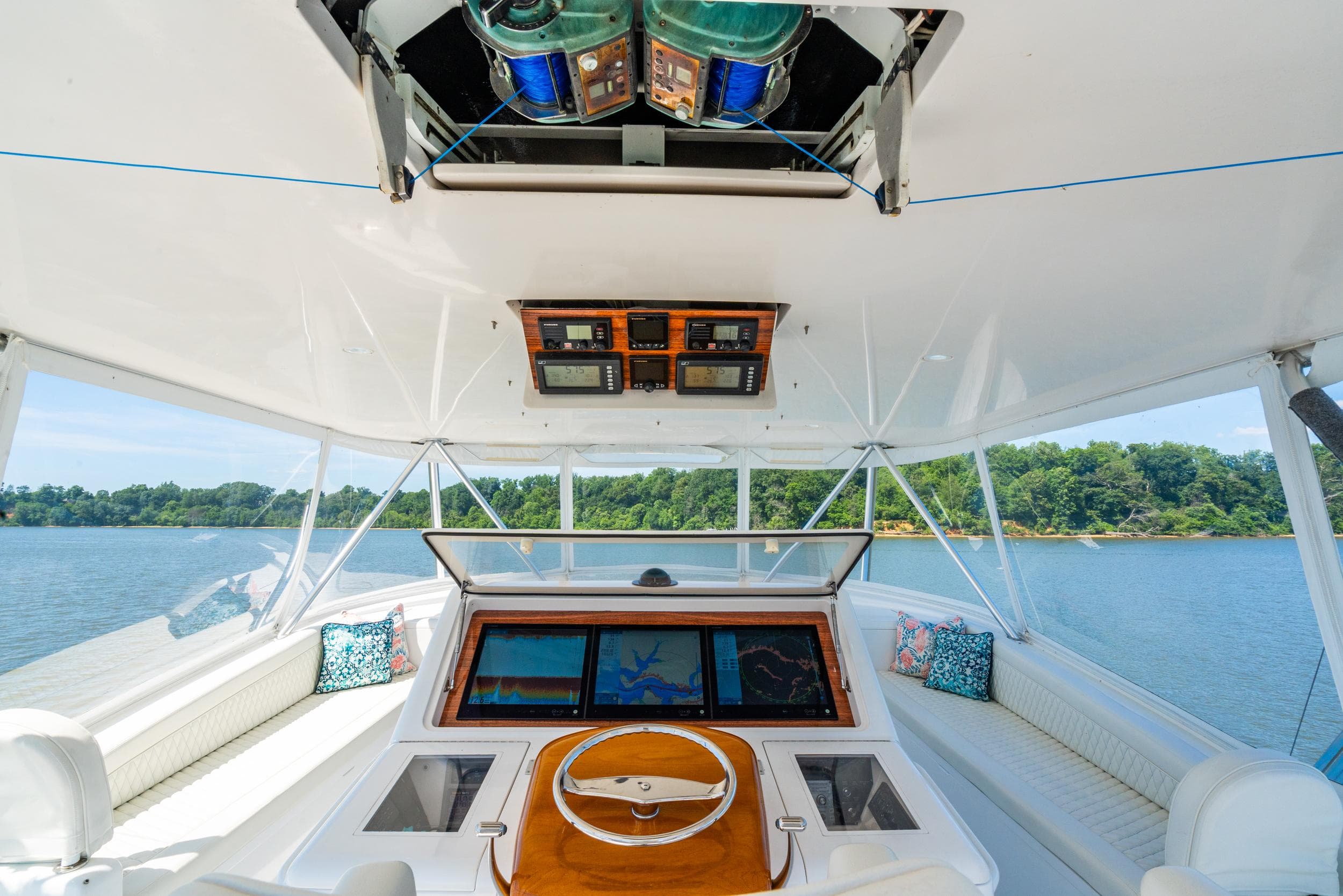 2006 Viking 68 Convertible - 18