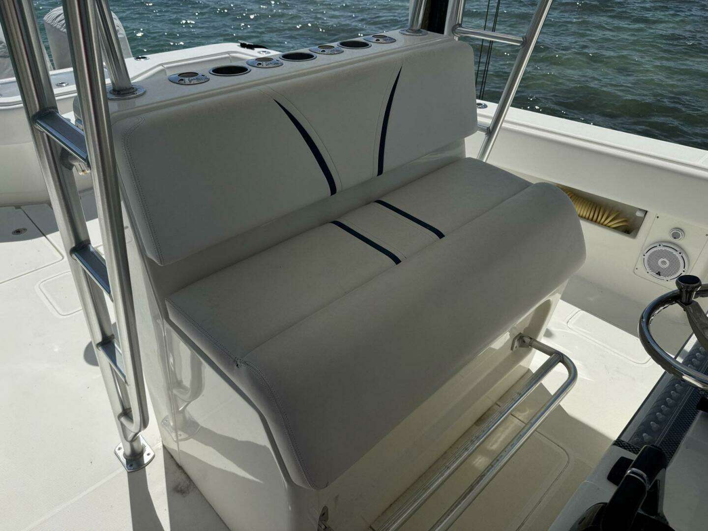 2014 SeaVee 390B Center Console - Image 29