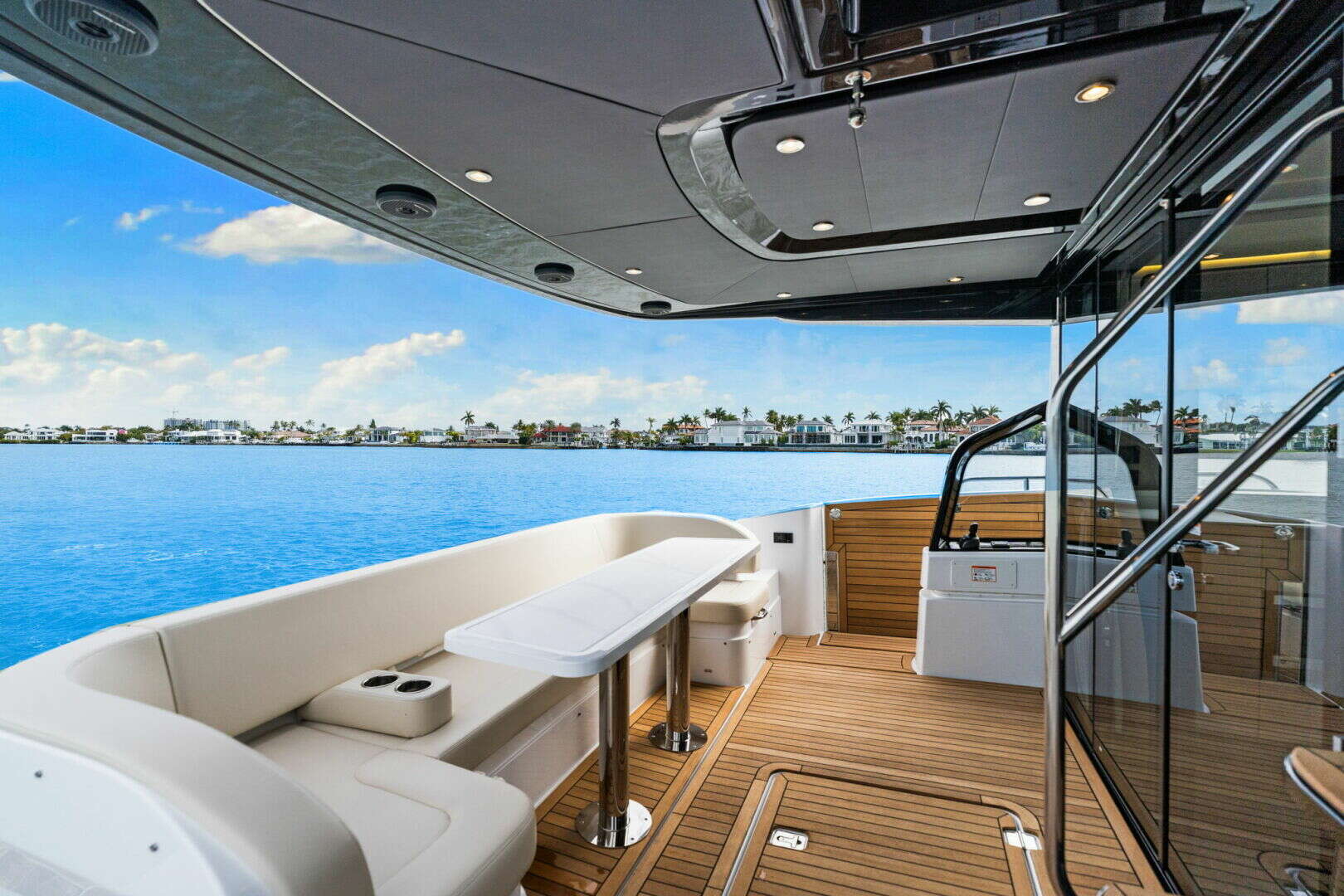 2026 Cruisers Yachts 57 FLY - Image 38