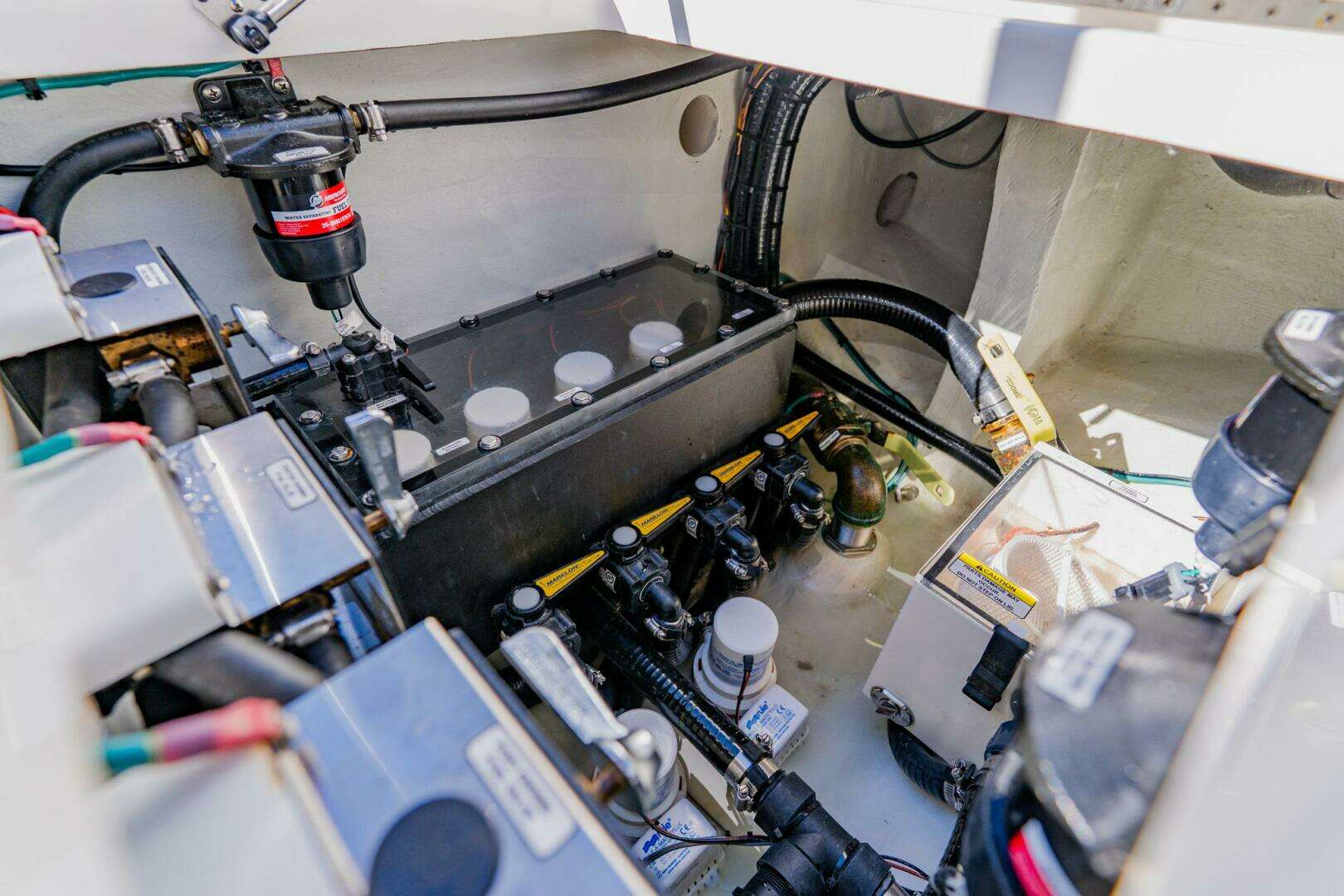 2025 SeaVee 370z - Image 36