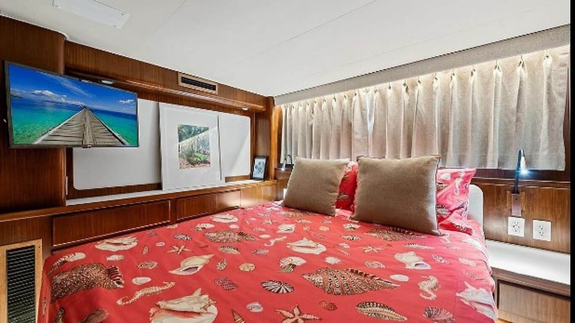 1989 Hatteras Motor Yacht - Image 17
