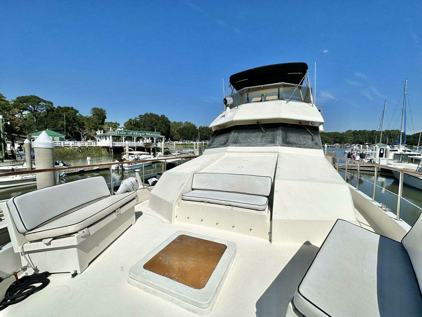 1987 Hatteras 54 MotorYacht - Image 28