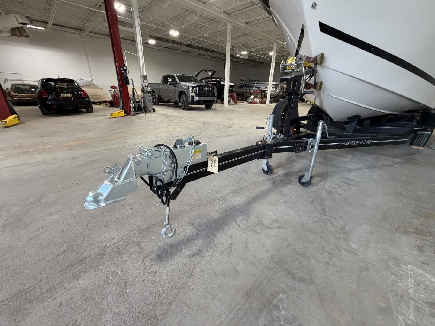 2005 Four Winns 268 Vista - Image 3
