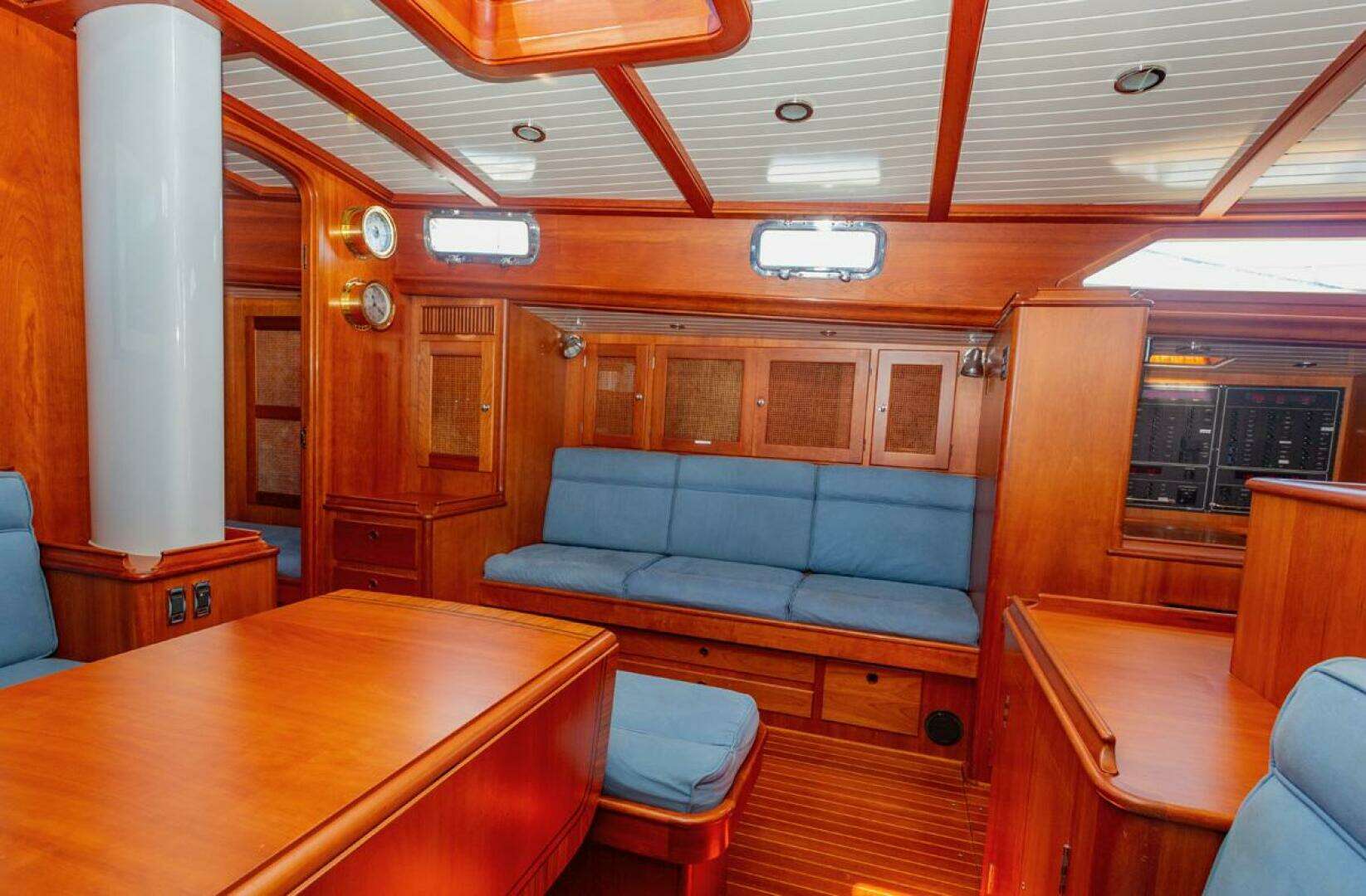 1998 Alden Custom 63 - Image 22
