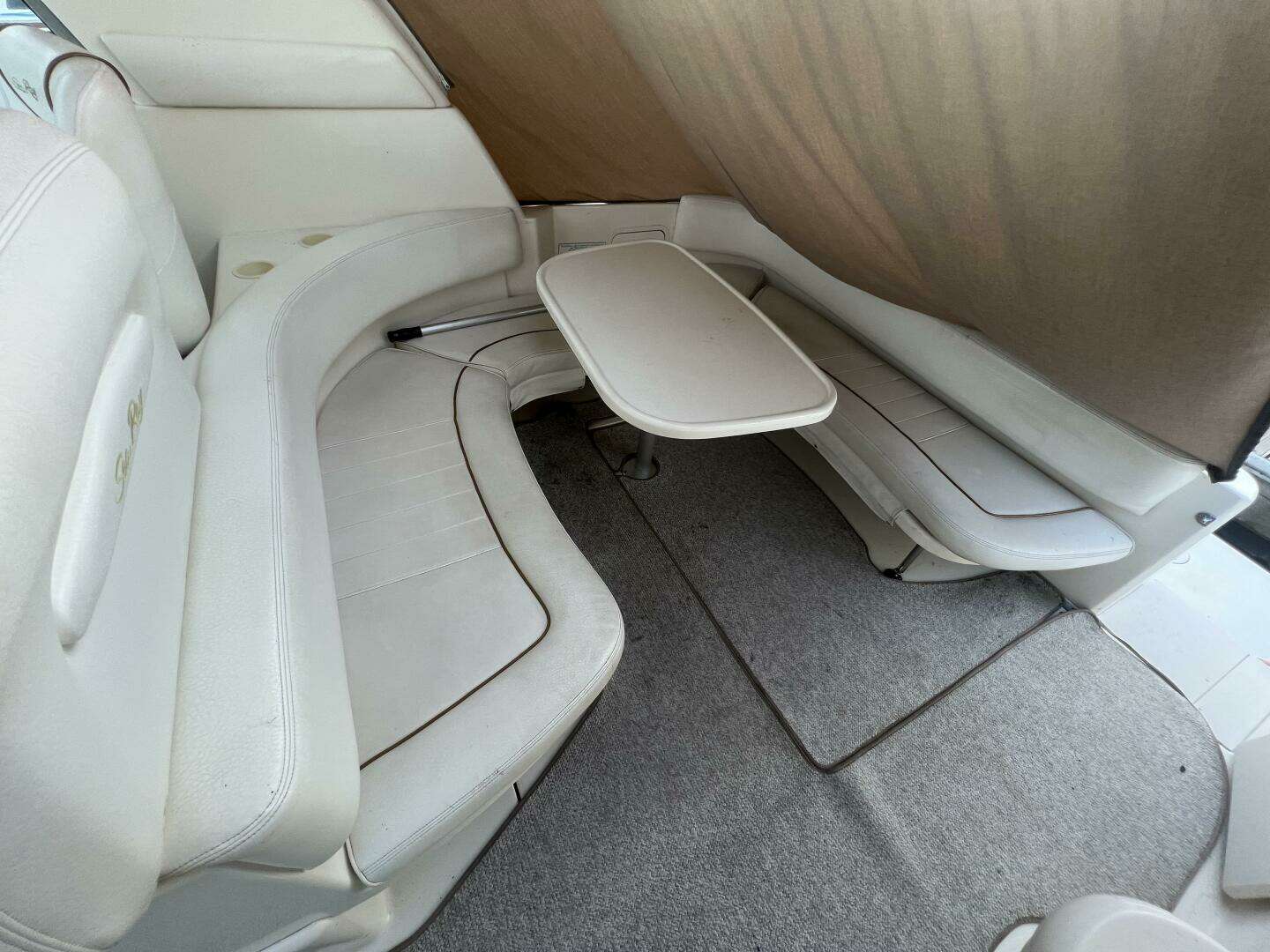 1999 Sea Ray 310 Sundancer - Image 12