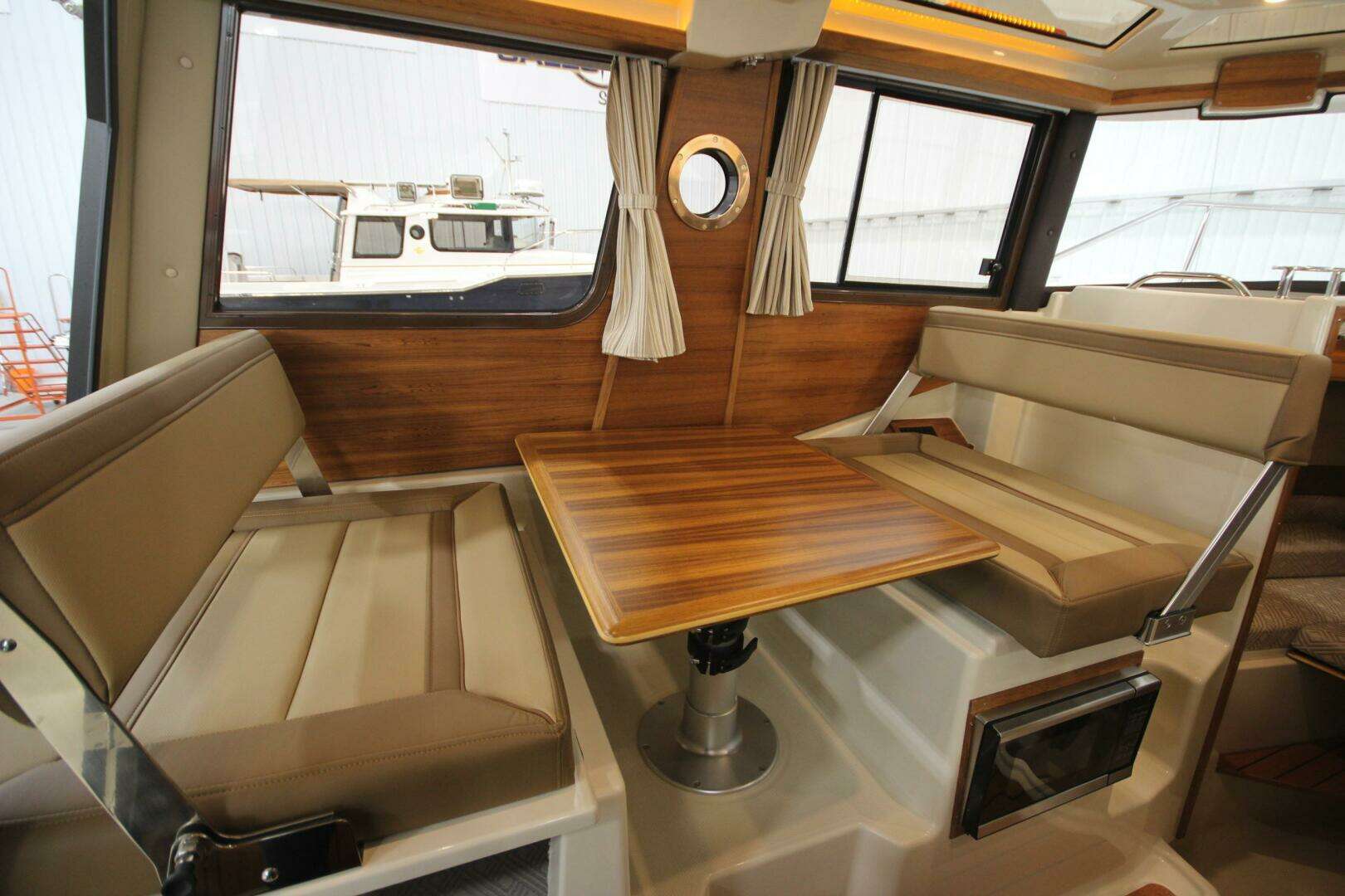 2026 Ranger Tugs R-23 Luxury Edition - Image 38