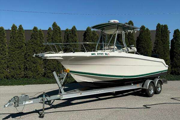 2003 Wellcraft 250 Fisherman - Image 1