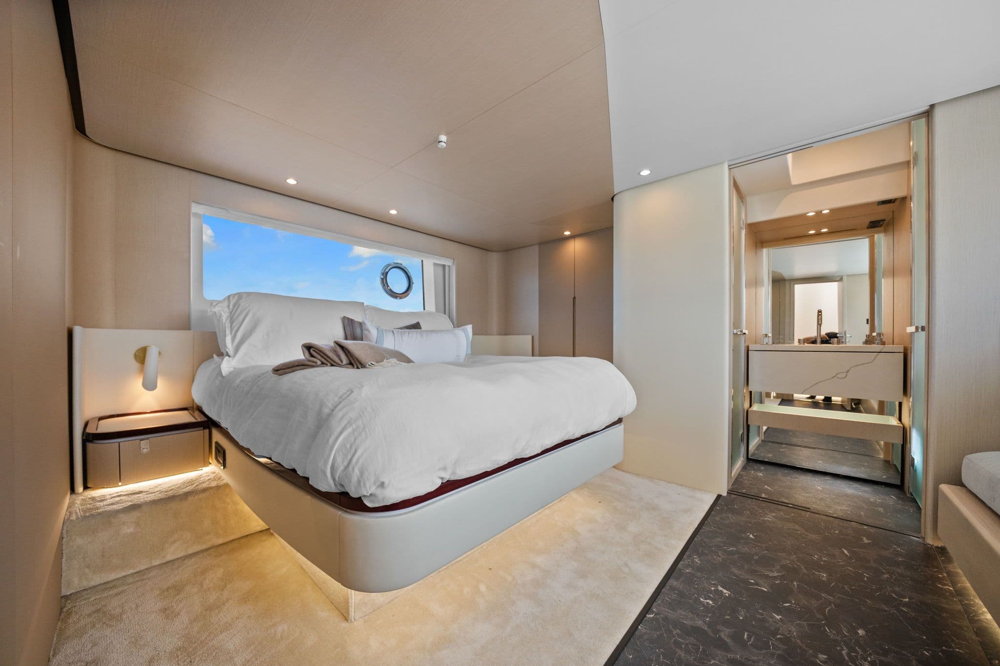 2025 Azimut 68 - 37
